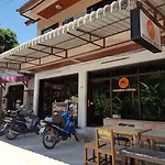 Domingo Hostel Phangan
