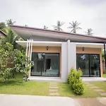 Haad Chaweng Resort And Hostel