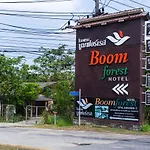 Boom Forest Hotel