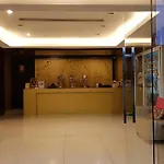 The Residence Airport & Spa