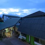 Naruncha Green House