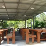 Baanklangdoi Resort