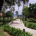 Golden Sand Beach Resort