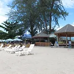 Siraya Beachfront Resort