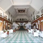 Wiang Indra Riverside Resort
