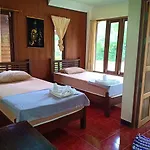 Haad Yao Sunset Bungalow