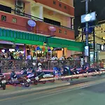 Harrys Hotel Bar & Restaurant