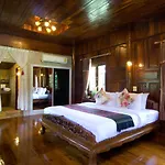 Bueng Bua Thong Resort