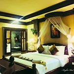 Le Palais Hotel