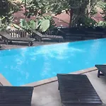 Jj Bungalow
