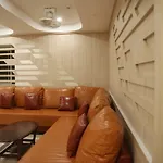 Happy Hostel