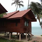Dome Lay Beach Resort