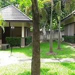 Koko Hut Resort