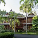 Phowadol Resort