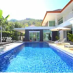 Hua Hin 5 Bedrooms Mansion B3