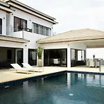 Villa Tiara