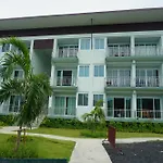 Gina House Apartment
