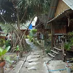 Ko Lanta Relax Beach Bungalows