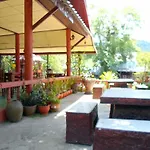 Baan Rimnam Resort Khao Sok