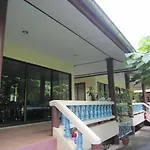 Jj Bungalow & Guest House