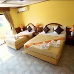 Mr. Mac\'S Hotel