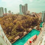 Club Royal Suites