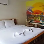Baanmae Residence