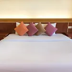 Lanta Casuarina Beach Resort - Sha Plus