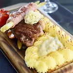 Harrys Hotel Bar & Restaurant