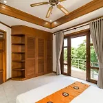 4 Bedroom Villa On Beachfront Resort - Tg44
