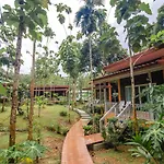 Khum Maikaew Resort