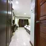 Baan Veerakit Hotel