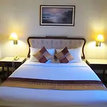 Lee Gardens Hotel