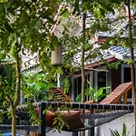Sawasdeepai River Resort