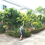 J.Holiday Inn Krabi