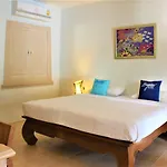 Phi Phi Bayview & Premier Resort