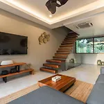 Zee Luxury Boutique Hotel