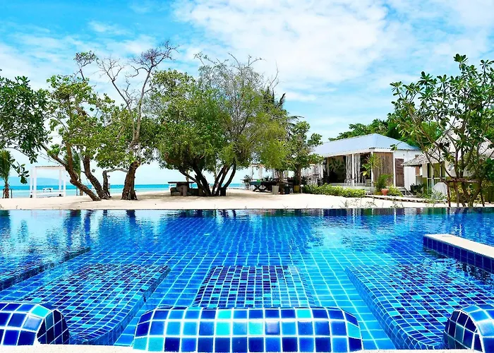 Sabaii Bay Resort