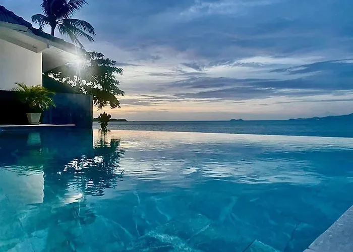 The Cosy Maenam Beach Resort