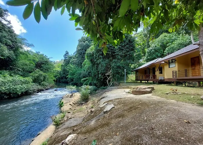 Khaosok Rainforest Resort