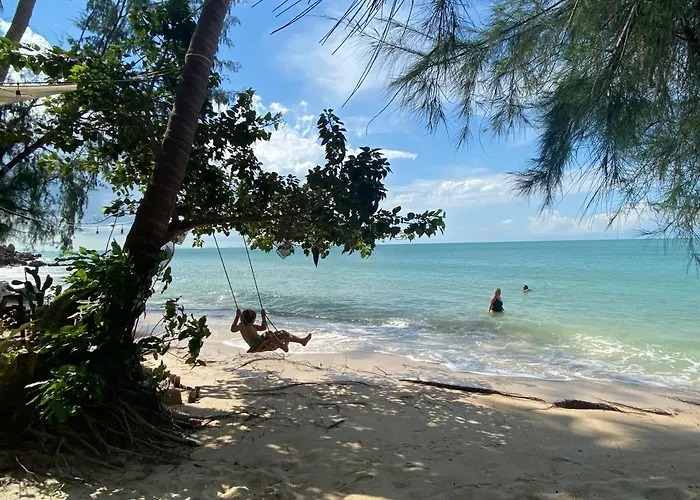 Secret Beach Bungalows