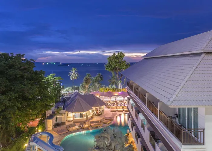 Pattaya Discovery Beach Hotel - Sha Extra Plus