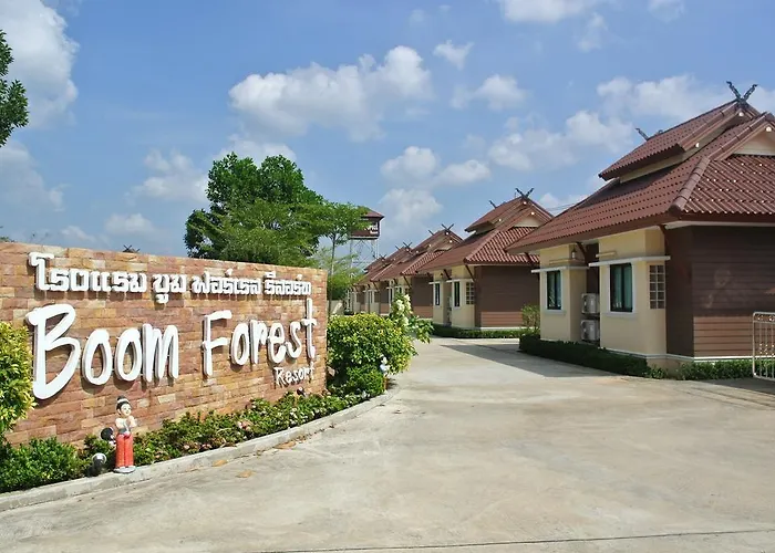 Boom Forest Hotel