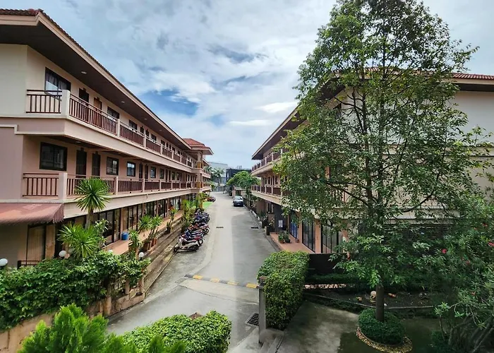 Panupong Hotel