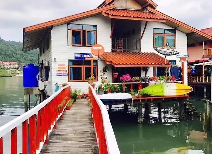 Koi Seahouse