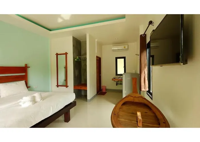 Baan Reenaa Lanta