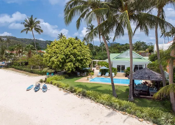 Beachfront Villa Baan Rim Haad 3Br