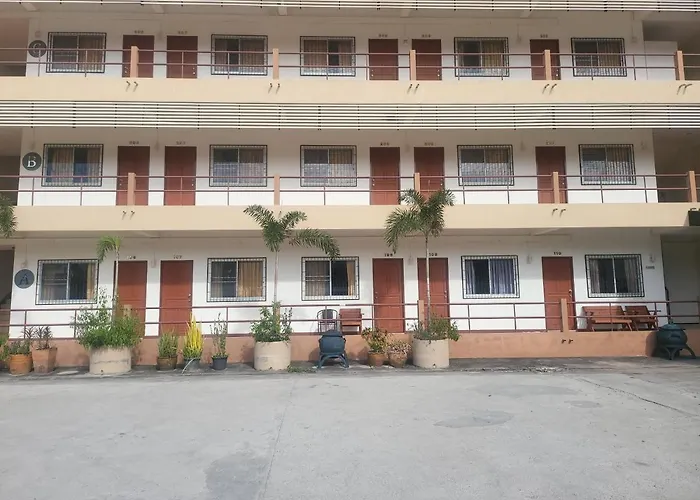 Ekaluk Place Inn