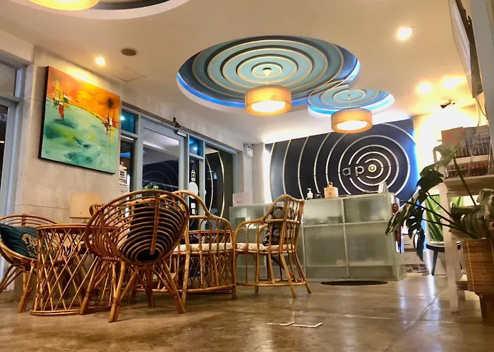 Apo Hotel