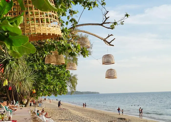 Beach Bungalow At Lanta Resort